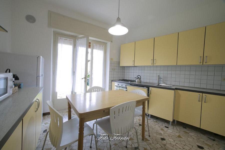 Casa Vacanze Gli Ulivi Del Lago Villa Sale Marasino Exterior foto
