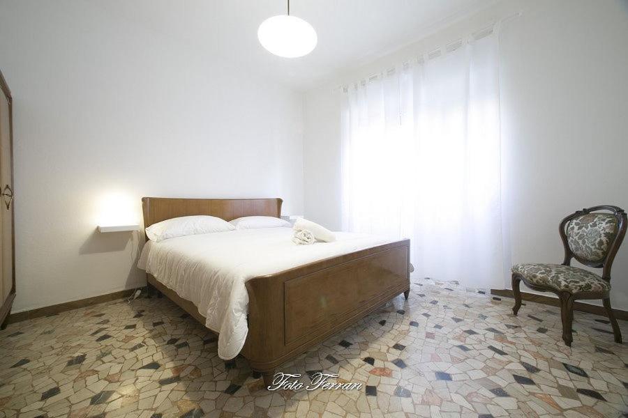 Casa Vacanze Gli Ulivi Del Lago Villa Sale Marasino Exterior foto